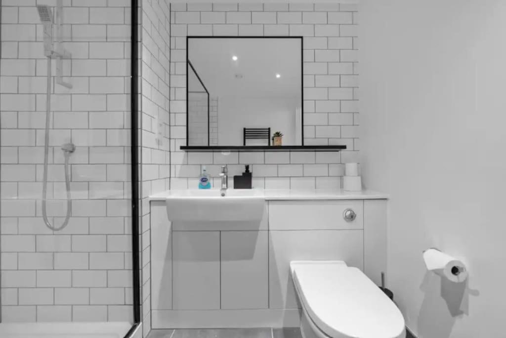 Deluxe 1 Bed In Colindale Wembley With Freewifitv Apartment London Exterior photo